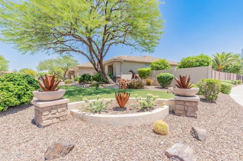 26205 56 Dr, Phoenix AZ 85031-1831 exterior