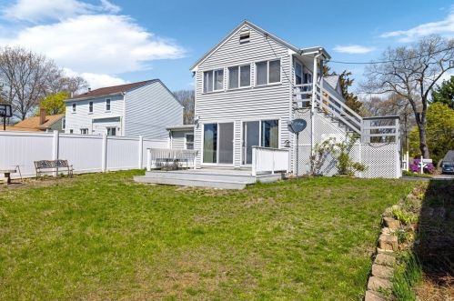 186 Mt Vernon St, Lawrence MA 01843-3302 exterior