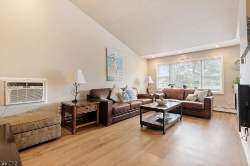 37 Dawson St, Belleville NJ 07109-1709 exterior