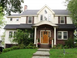 163 Oliver Rd, Newton, MA 02468-2322