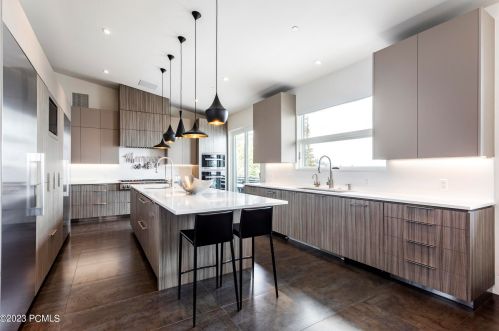 143 White Pne Cyn Rd, Park City UT 84060-6505 exterior