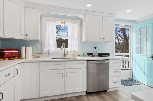 432 Sam Ryder Rd, Chatham MA 02633-1538 exterior