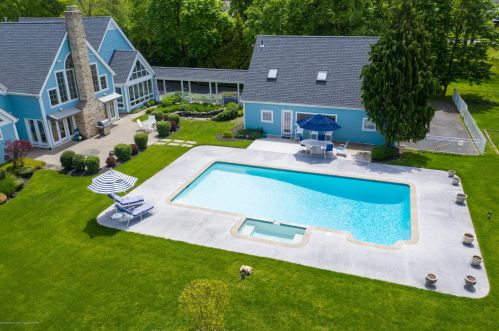 125 Bridges Rd, Little Silver NJ 07739-1634 exterior