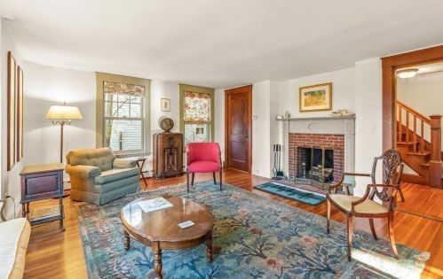 32 Main St, Rockport MA 01966-1512 exterior