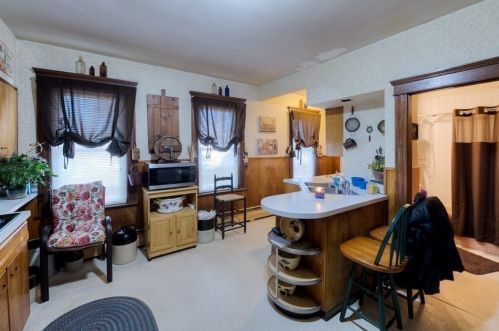 101 Greenwood St, Worcester MA 01607-1504 exterior