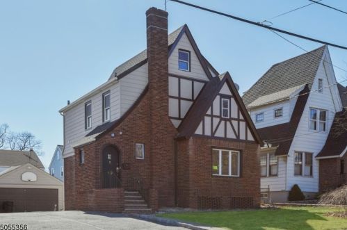 19 Elmwood Ave, Belleville NJ  07109-2306 exterior