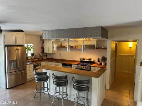 13441 33rd St, Phoenix AZ  85032-6101 exterior