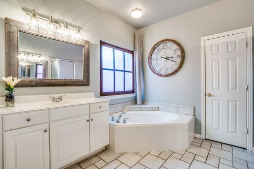 2709 Oakland Hl Dr, Plano TX 75025-6448 exterior