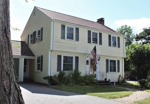 555 East St, Dedham, MA 02026-3028