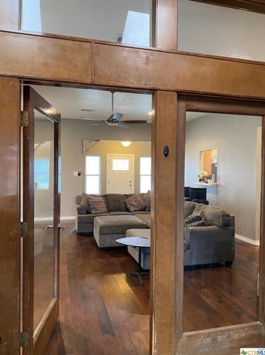 4825 Crestpoint Ln, Garland TX 75043-6514 exterior