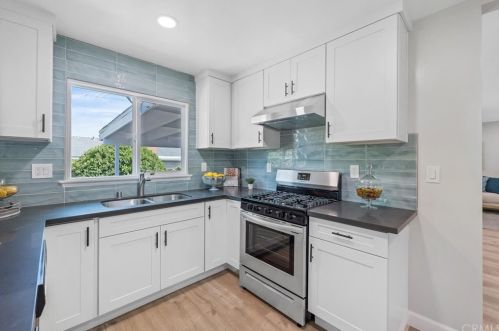 15541 Woodcrest Dr, Whittier CA  90604-3238 exterior