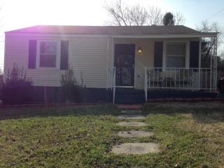 2108 Ridgeway St, Huntsville AL  35805-3252 exterior