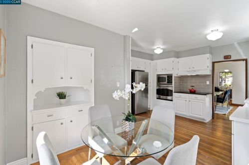 611 Oakes Blvd, San Leandro CA  94577-3035 exterior