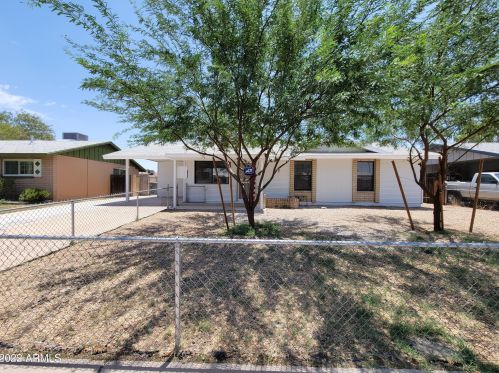 8201 Earll Dr, Phoenix, AZ 85033-4718