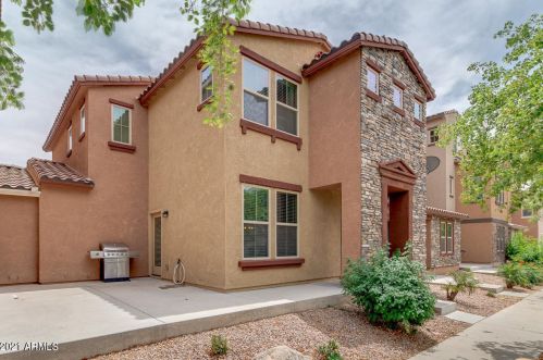 2115 77th Gln, Phoenix, AZ 85035-5059