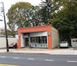 20 Woodward St, Newton, MA 02461-1512