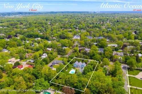 125 Seven Bridges Rd, Little Silver, NJ 07739-1634