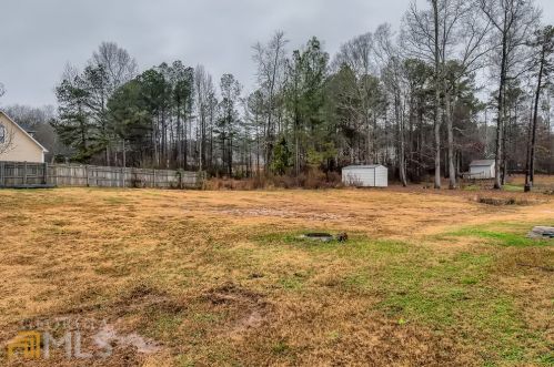 139 Windsor Cir, Stockbridge GA 30281-1864 exterior