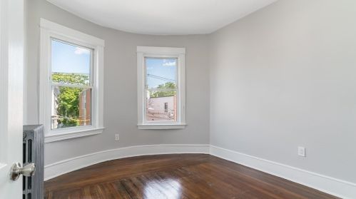 120 Shurtleff St, Chelsea MA 02150-3214 exterior