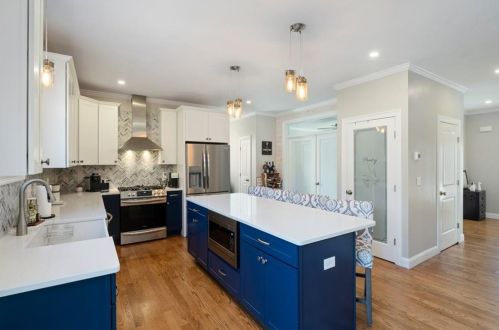 106 Gregory Dr, Seekonk MA  02771-4308 exterior