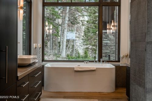 215 White Pne Cyn Rd, Park City UT 84060-6514 exterior