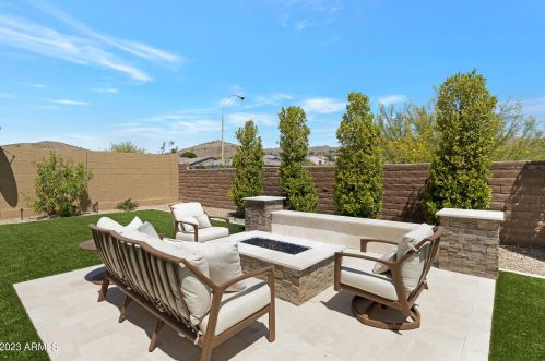 840 Ashurst Dr, Phoenix AZ  85048-2028 exterior