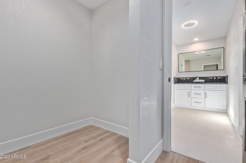 4115 Catalina Dr, Phoenix AZ 85015-6024 exterior