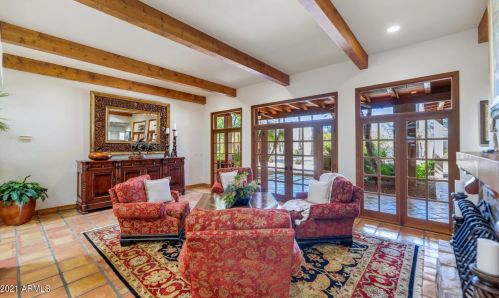 9416 47 St, Phoenix AZ 85028-5204 exterior