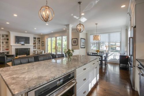 319 Hillcrest Rd, Needham MA 02492-4028 exterior