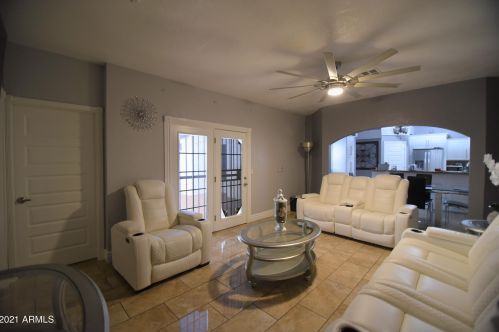 1932 Alta Vista Rd, Phoenix AZ 85041-5443 exterior