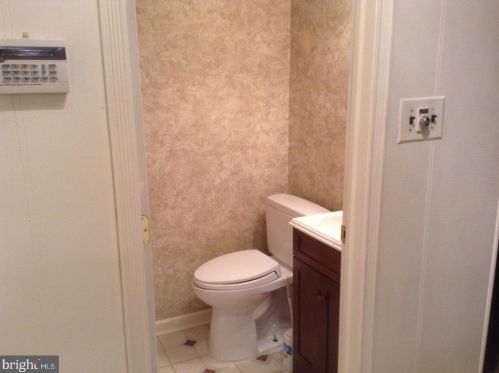 5 Kings Rd, Erial NJ 08081-1323 exterior