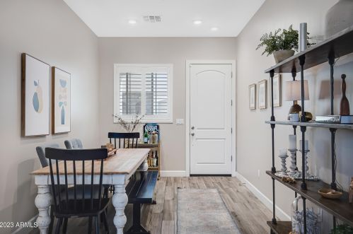 8976 8 Dr, Phoenix AZ 85041-6754 exterior