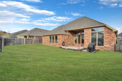 310 Blossom Ter Ln, Richmond TX 77469-5888 exterior