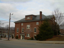 675 Watertown St, Newton, MA 02460-1349