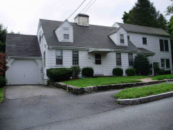 22 Lucille Pl, Newton, MA 02464-1211