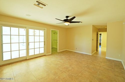 9234 33 Way, Phoenix AZ 85028-4967 exterior