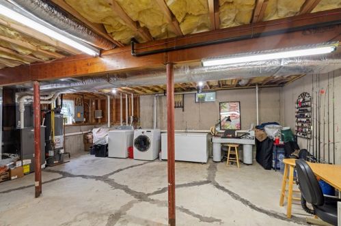 140 Grant St, Fall River MA 02721-1239 exterior