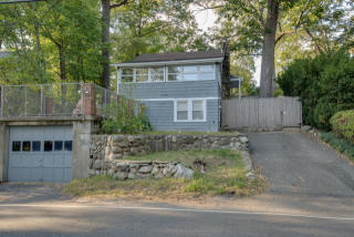 422 Lakeview Ave, Skyline Lakes, NJ 07456-2162