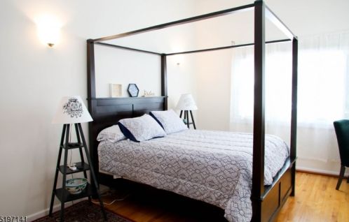 193 Lakeview Ave, Skyline Lakes, NJ 07456-2108