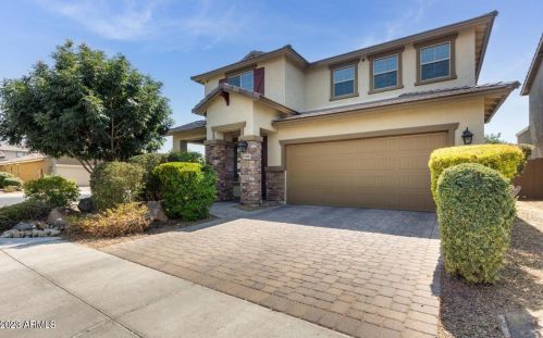 7420 27th St, Phoenix AZ  85042-5919 exterior