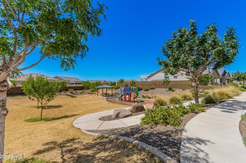 8607 16 Dr, Phoenix AZ 85007-4402 exterior