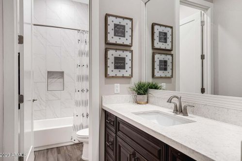 8976 8 Dr, Phoenix AZ 85041-6754 exterior