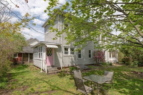 14 Walnut St, Agawam MA  01001-1408 exterior