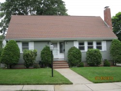 17 Westland Ter, Newton, MA 02465-1524