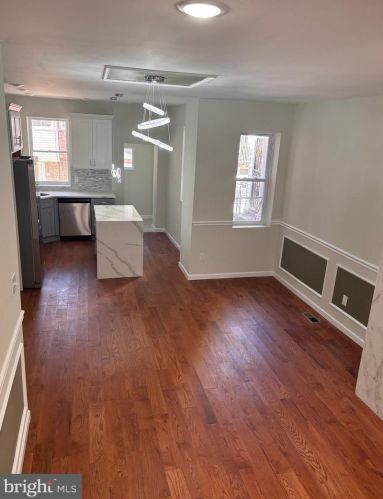 5810 Camac St, Philadelphia PA 19141-4123 exterior