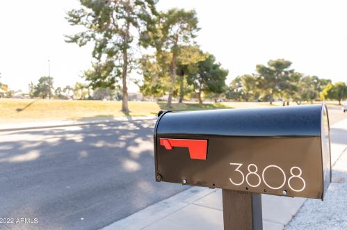 3808 Acoma Dr, Phoenix AZ 85032-4759 exterior
