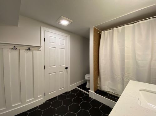 332 East St, West Bridgewater MA  02379-1808 exterior