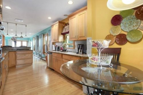 167 Wilson Rd, Nahant MA 01908-1022 exterior