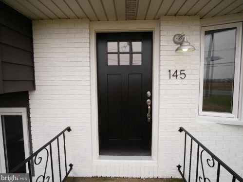 145 Crown Point Rd, West Deptford NJ  08093-1131 exterior