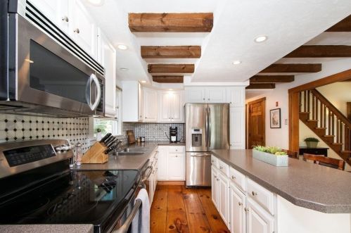 8 Euclids Way, Plymouth MA  02360-4226 exterior